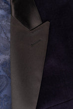 Load image into Gallery viewer, Navy Velvet 1 Button Peak Dinner Jacket